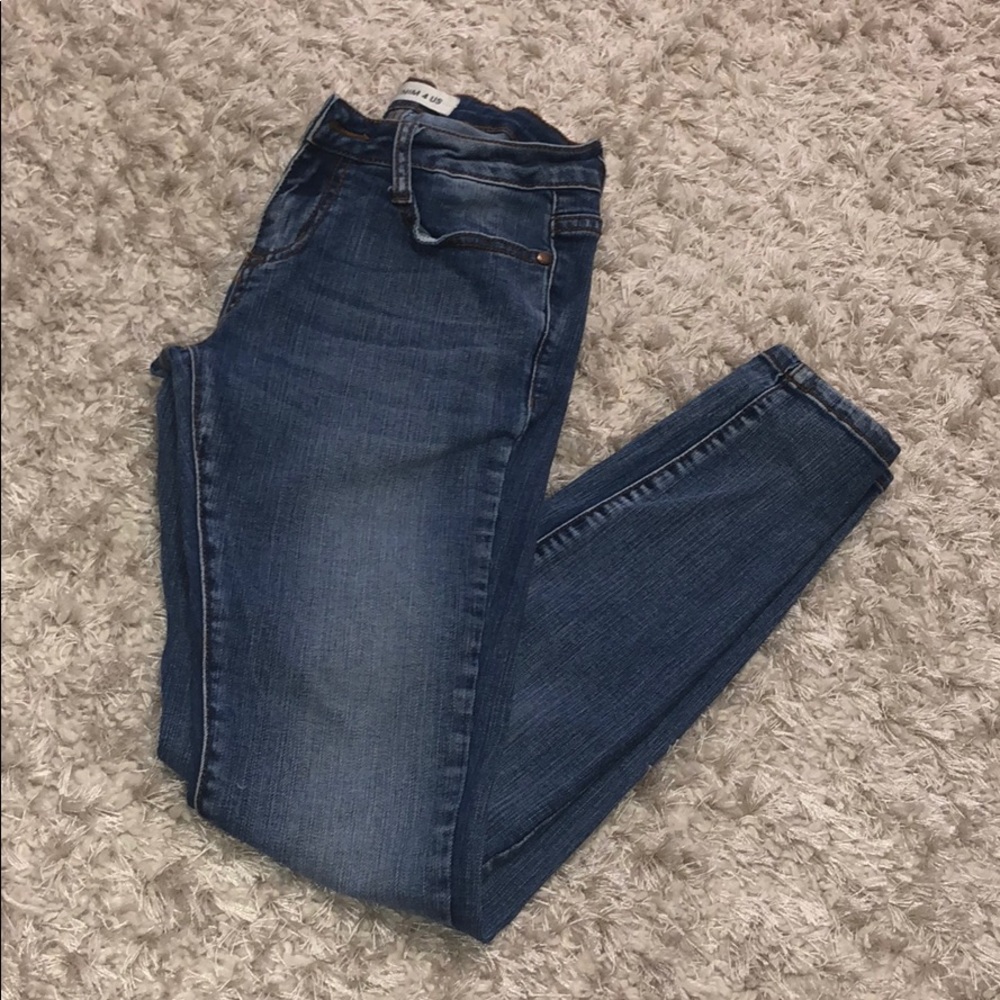 Skinny jeans